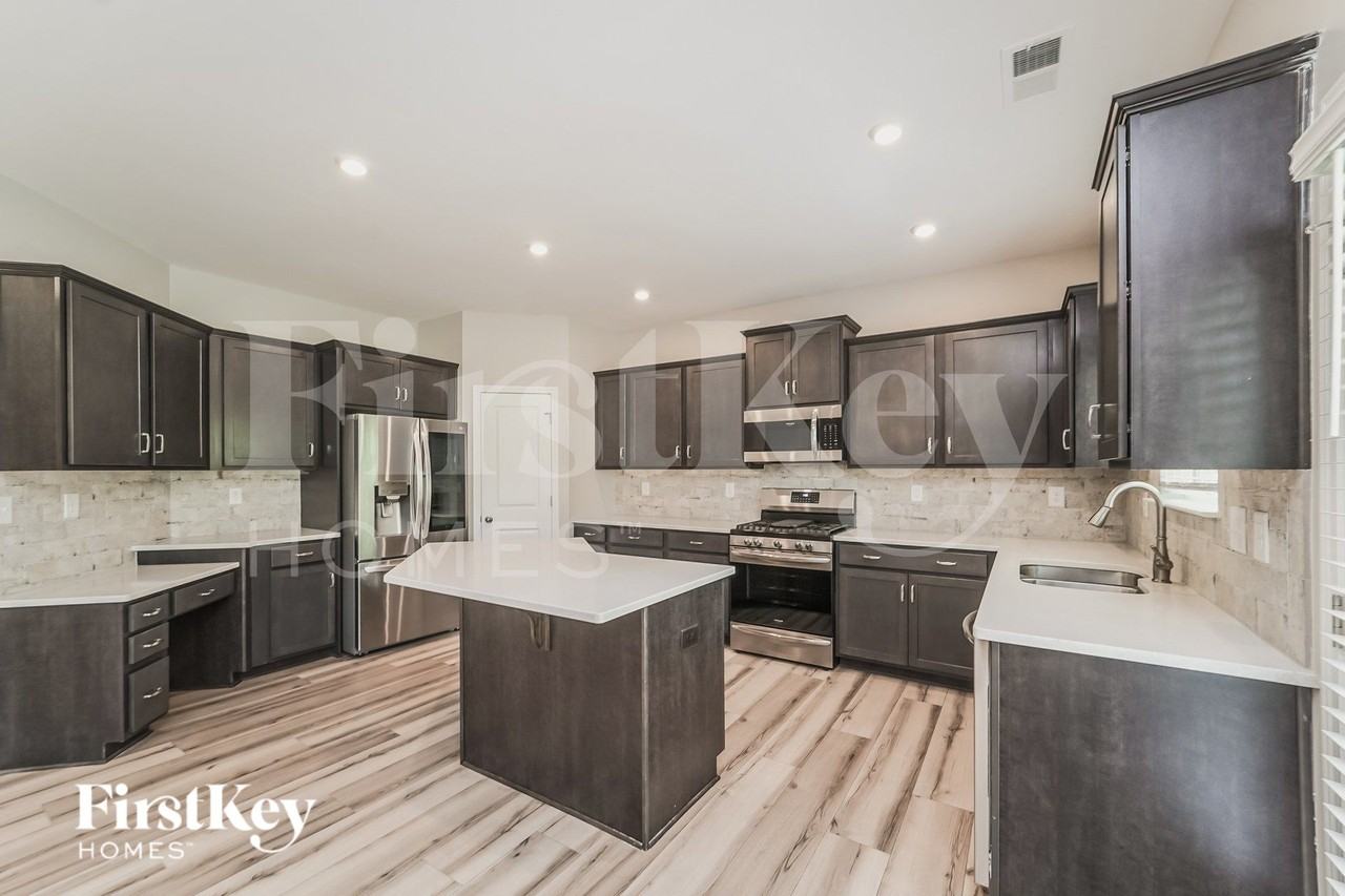 6351 Trinity Crossing Cir - Photo 7 of 16