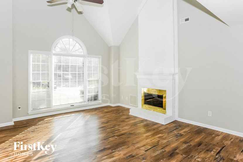 5808 Birchfield Ln Nw - Photo 4 of 15