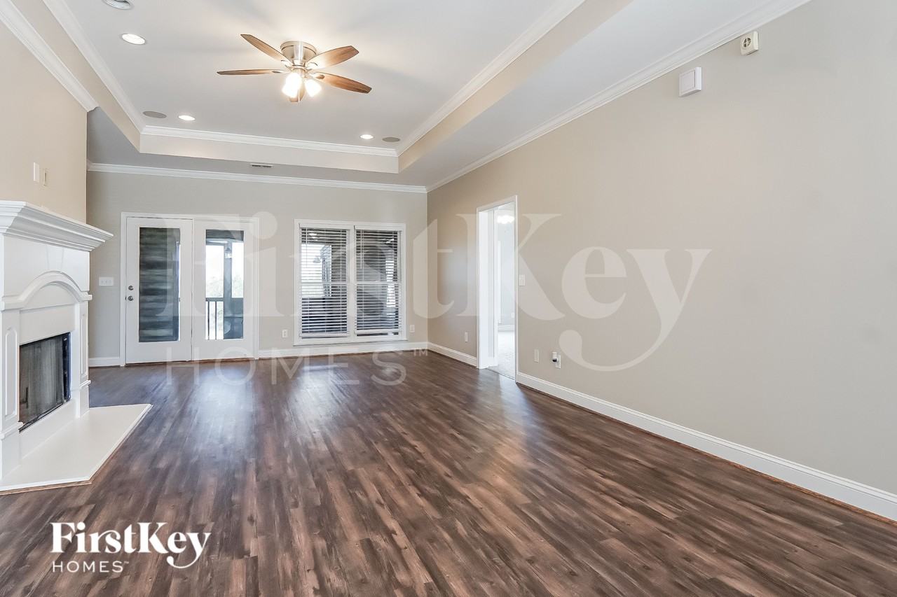 3100 Chelsea Park Rdg - Photo 3 of 15