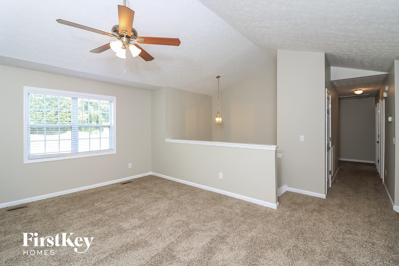 16 Pleasant Dr - Photo 5 of 15