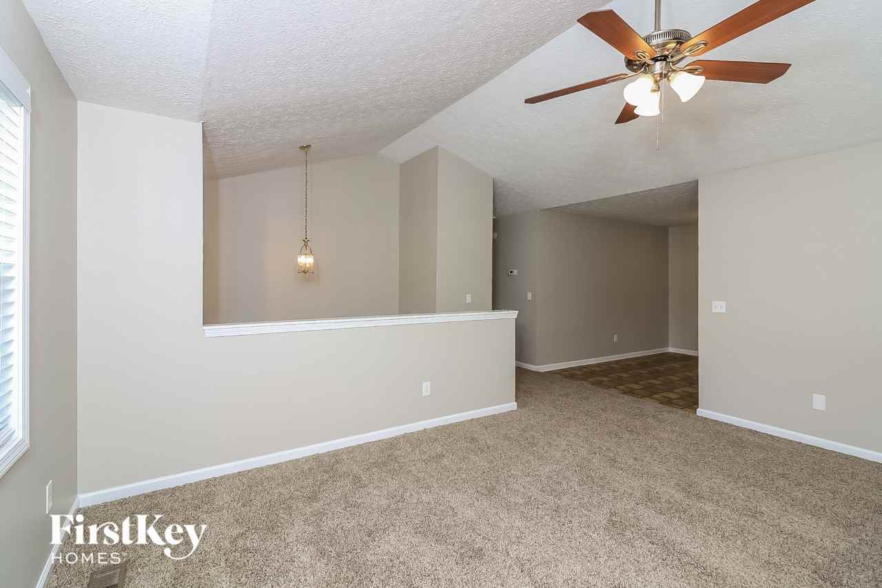 16 Pleasant Dr - Photo 6 of 15