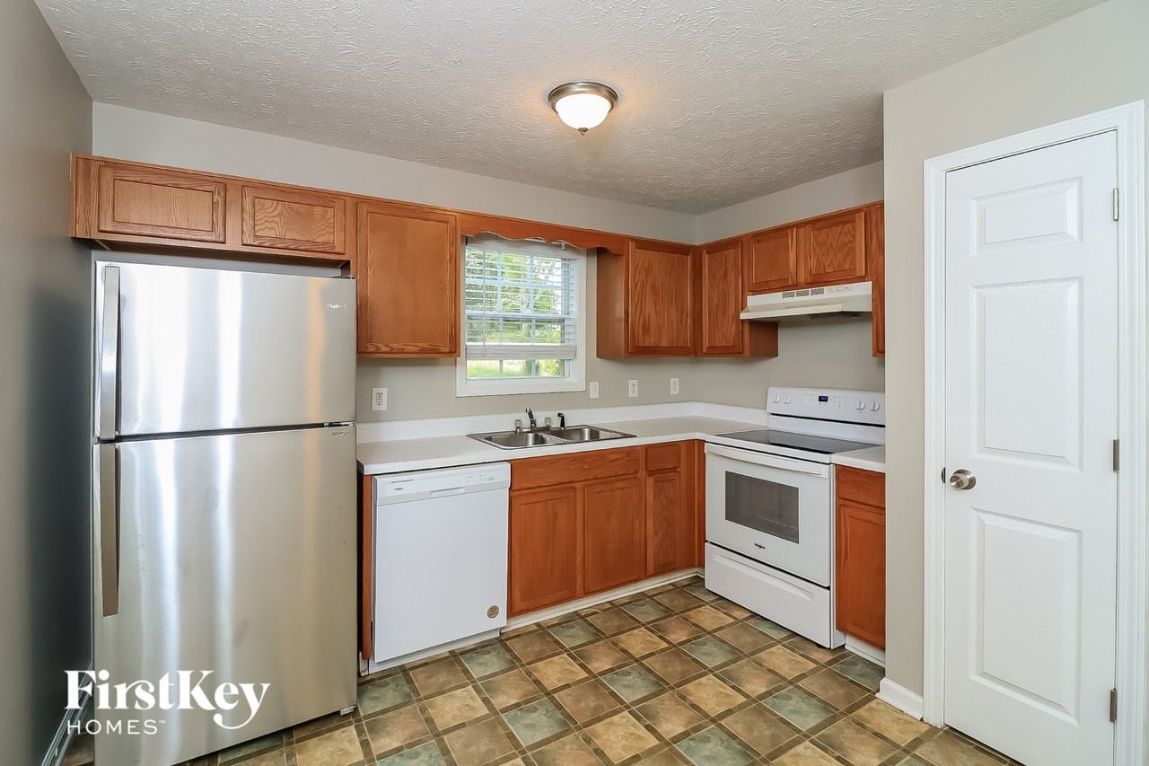 16 Pleasant Dr - Photo 7 of 15