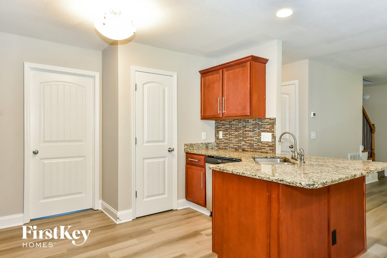 416 Leslie Wood Dr - Photo 7 of 15