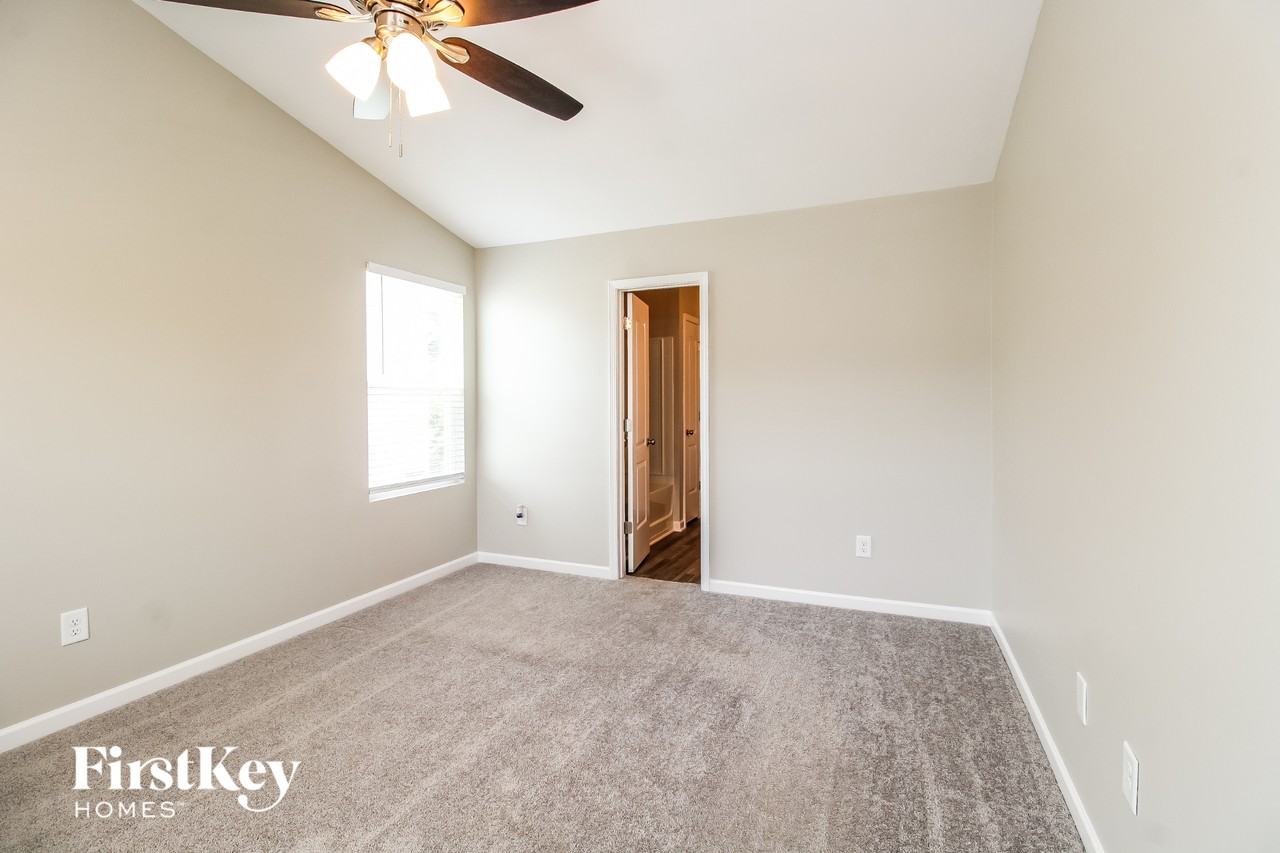 206 Glenoaks Dr - Photo 7 of 12