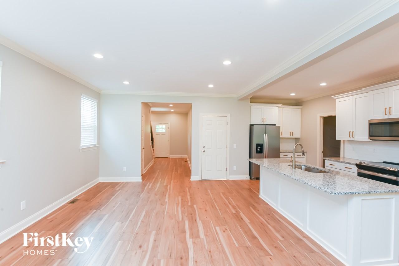 1246 Pless St Nw - Photo 5 of 15