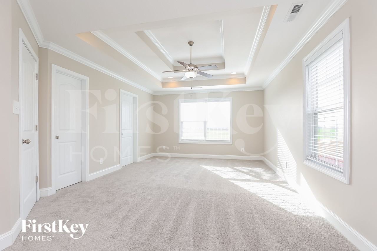 2392 Andersonville Dr - Photo 7 of 15