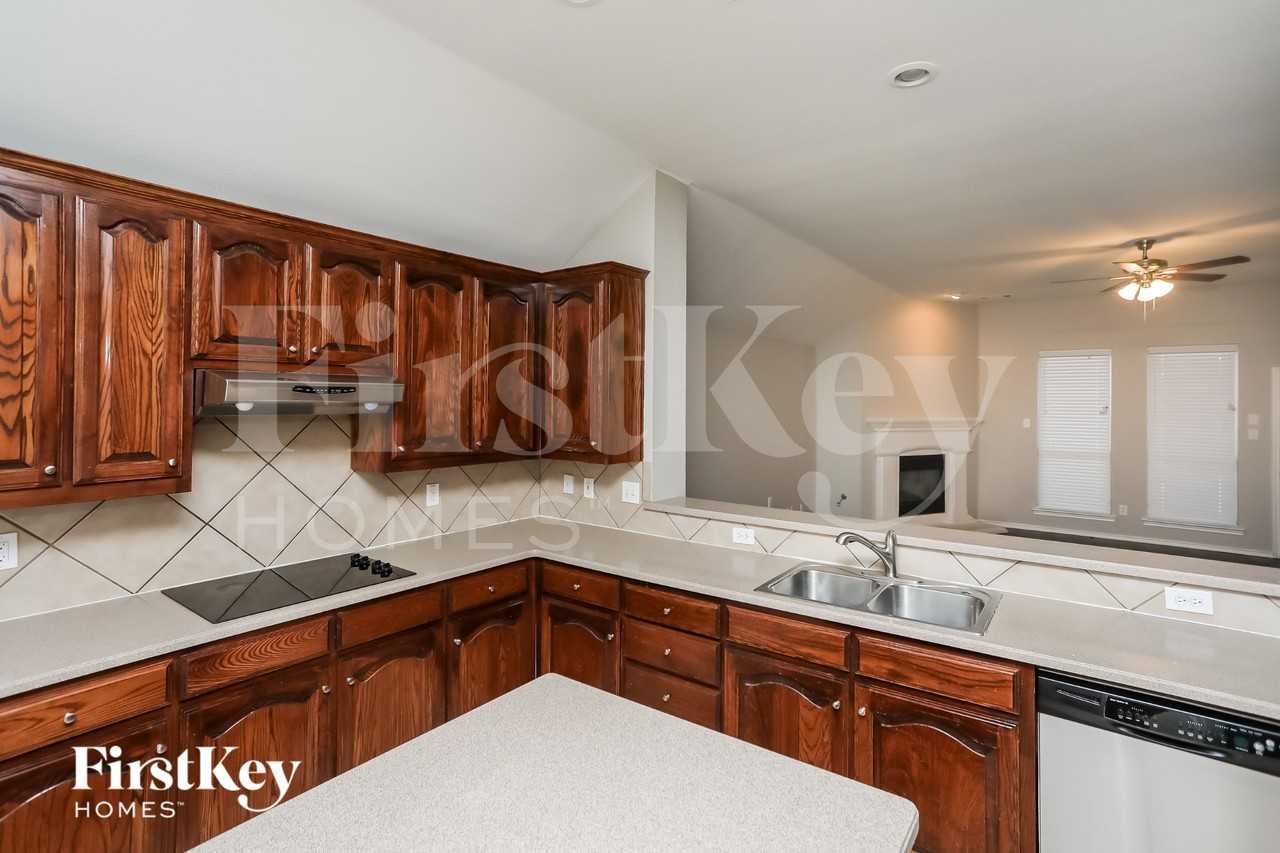 3260 Serpis - Photo 5 of 15