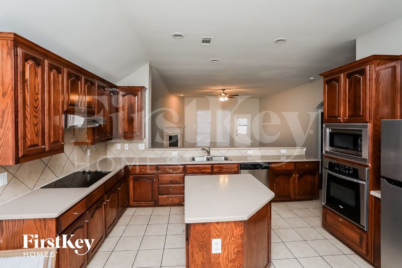 3260 Serpis - Photo 6 of 15