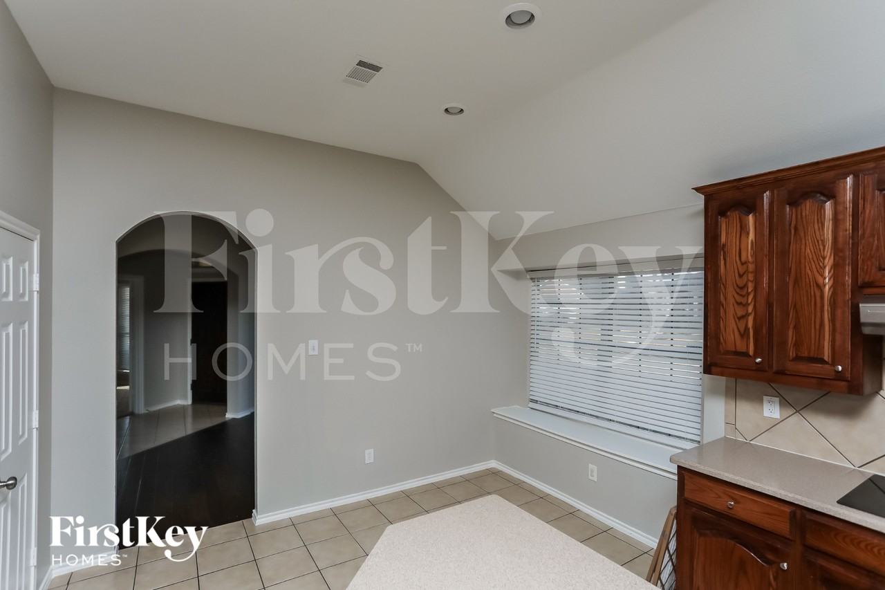 3260 Serpis - Photo 7 of 15