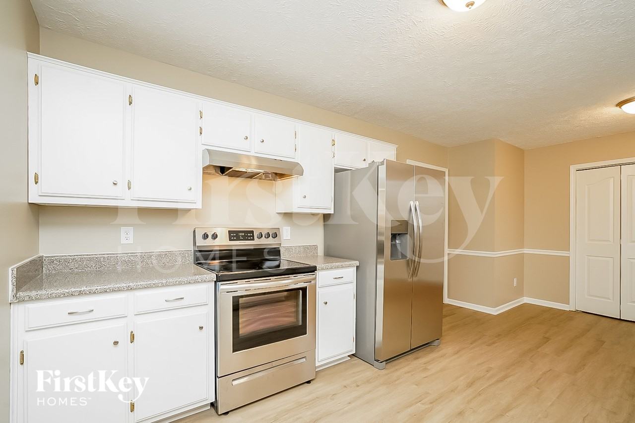 1415 Tuffnell Dr - Photo 5 of 15