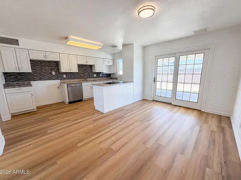 1457 West 7th Avenue - Photo 2 of 10
