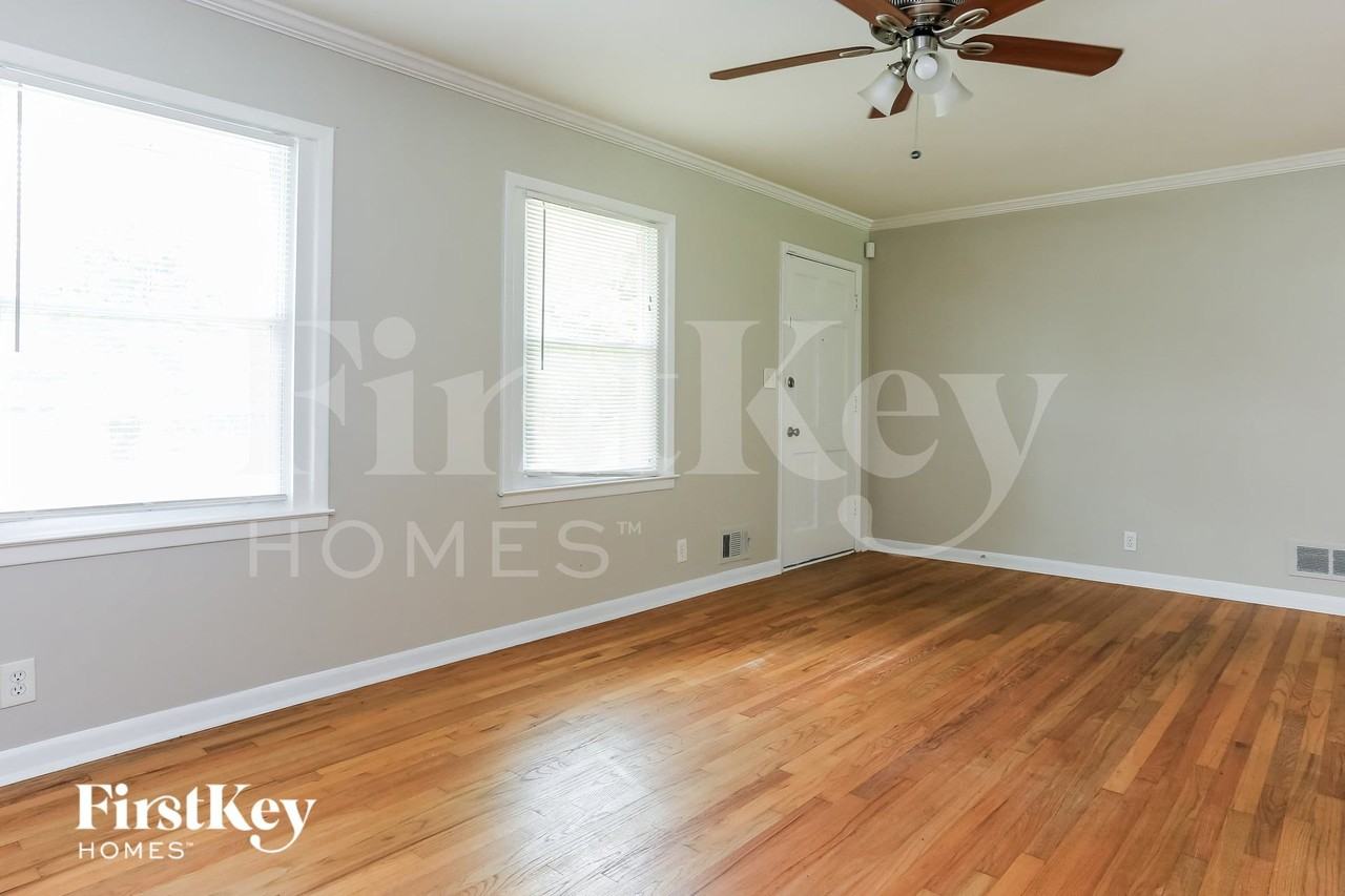 6326 Forest Haven Ln - Photo 4 of 15