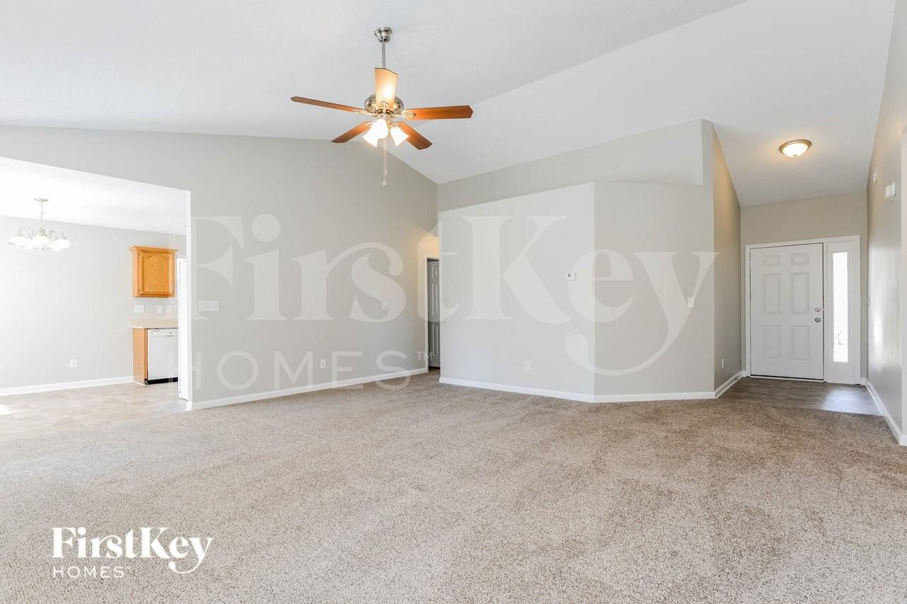 12336 Autumn Blaze Dr - Photo 5 of 15