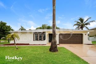 3752 Sw Santa Barbara Pl - Photo 1 of 1