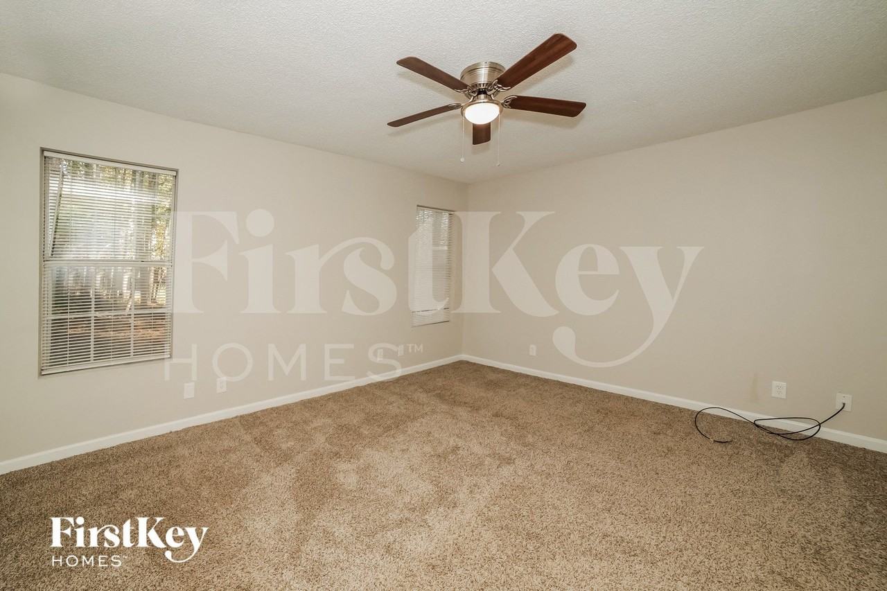 21 Angelo Rd - Photo 6 of 15