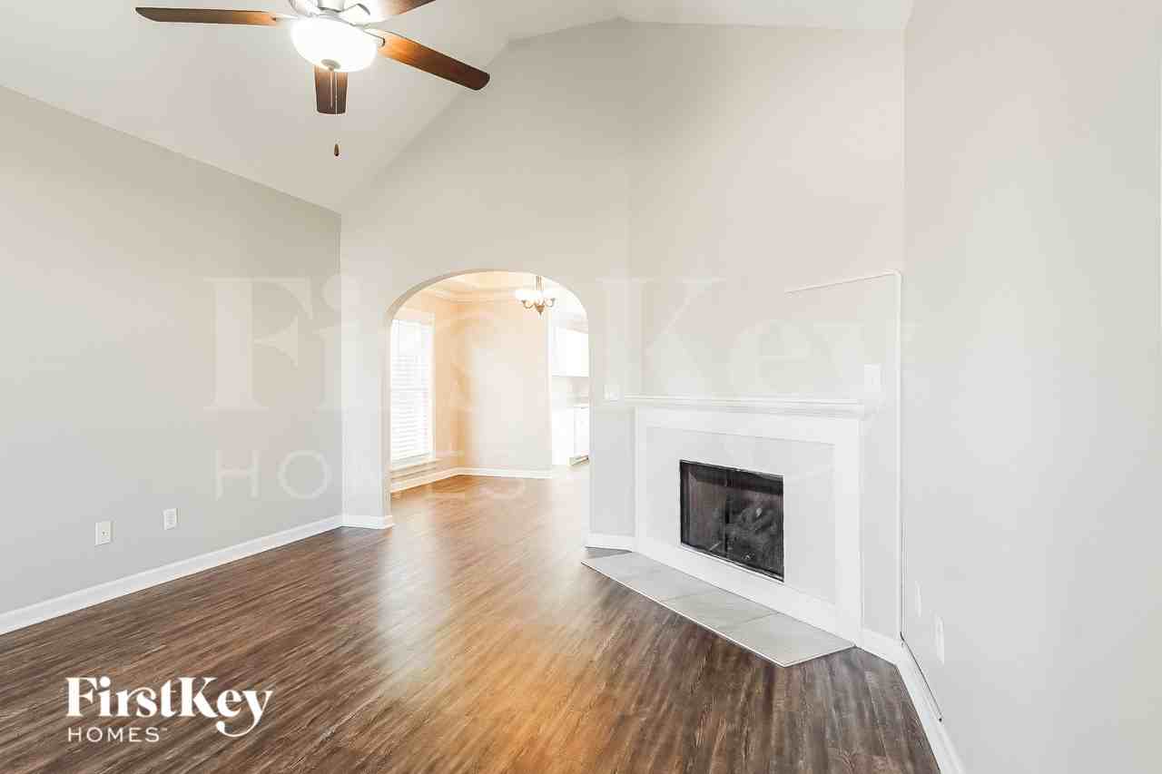 193 Creekstone Trl - Photo 4 of 16
