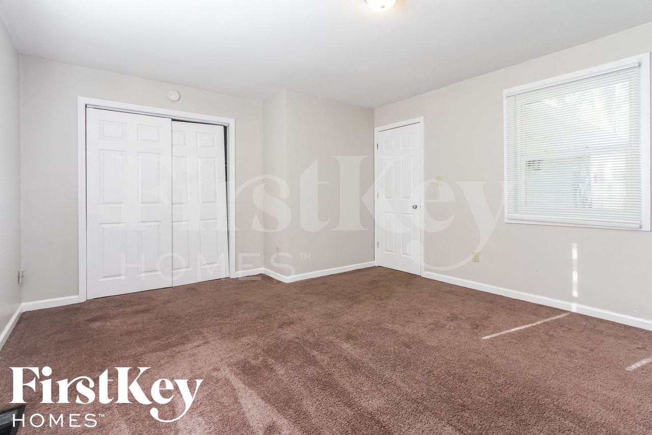 10207 Catalina Dr - Photo 7 of 15