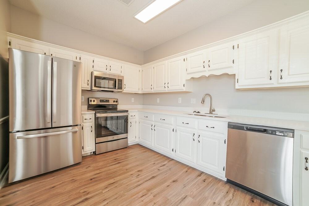 8978 Shellflower Dr - Photo 7 of 17