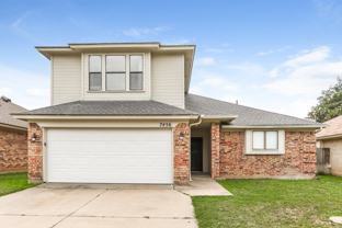 7456 Cross Ridge Cir - Photo 1 of 1