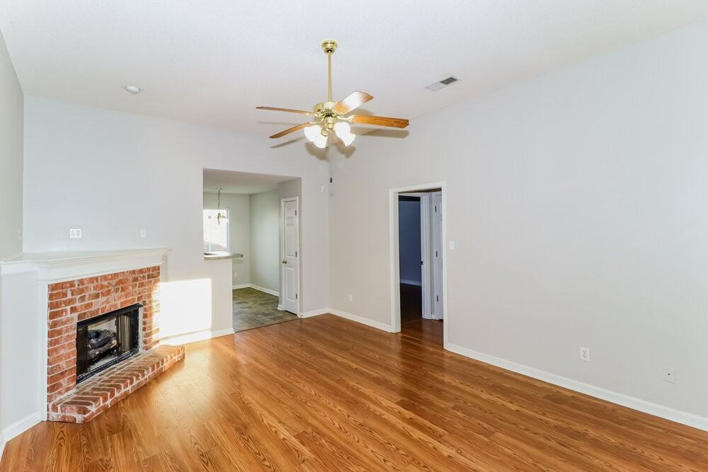 2806 Breezy Ridge Trl - Photo 5 of 16