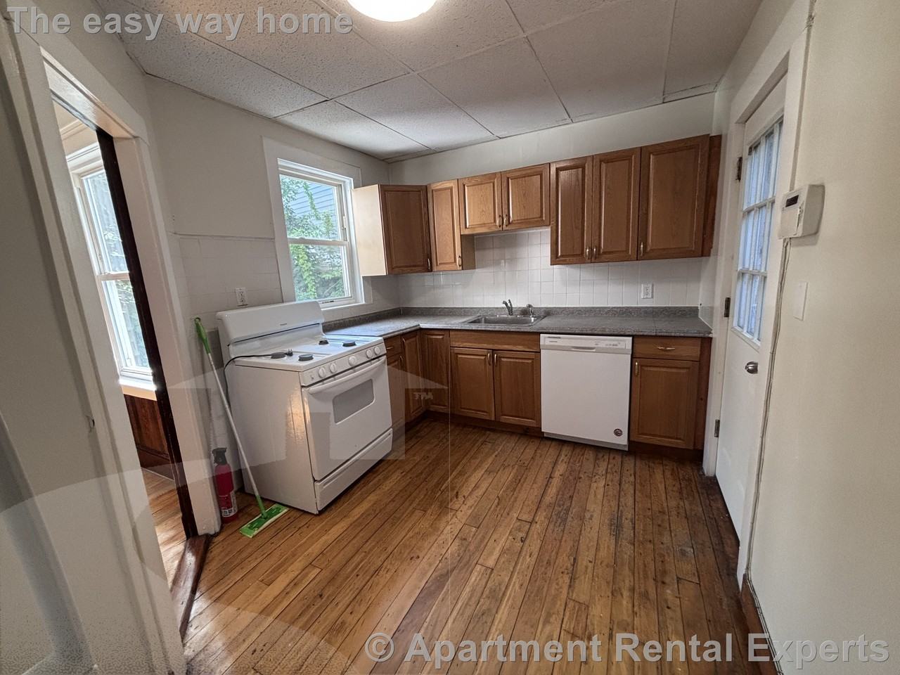 376 Mcgrath Hwy - Photo 5 of 29