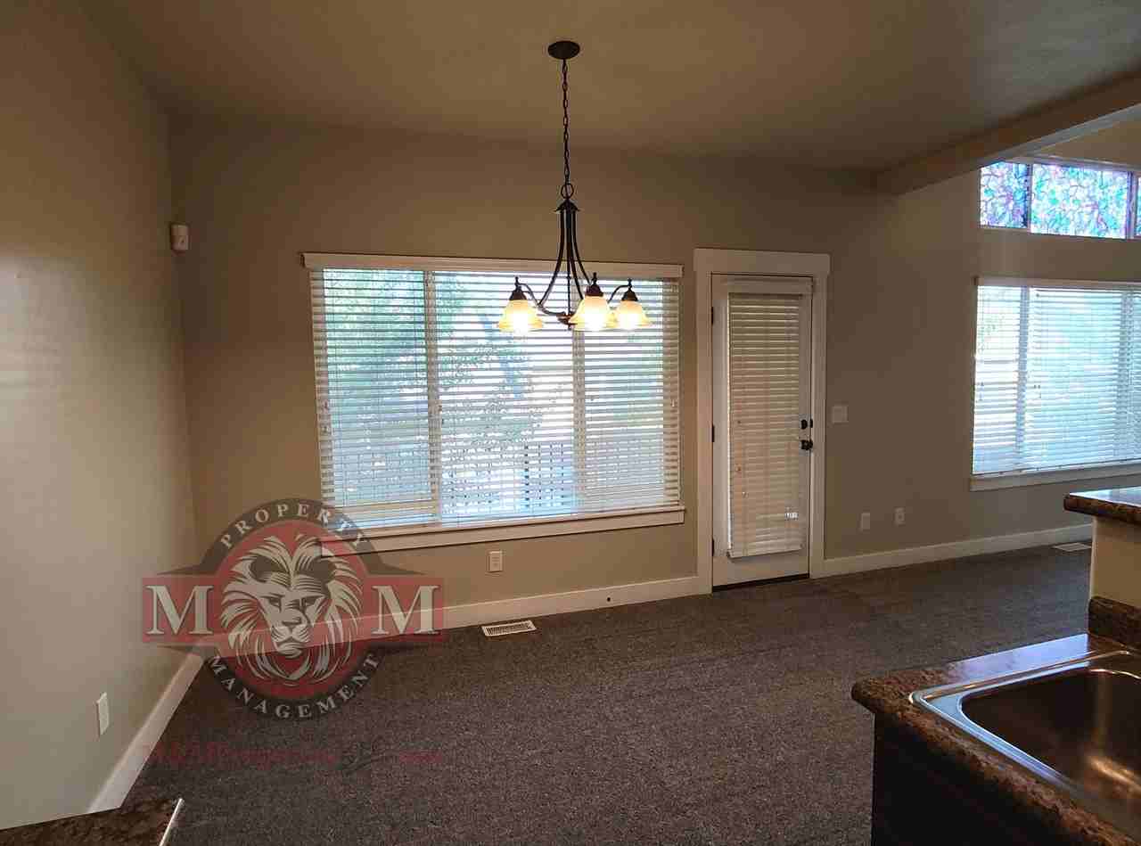 9012 S Quarry Stone Way - Photo 3 of 33