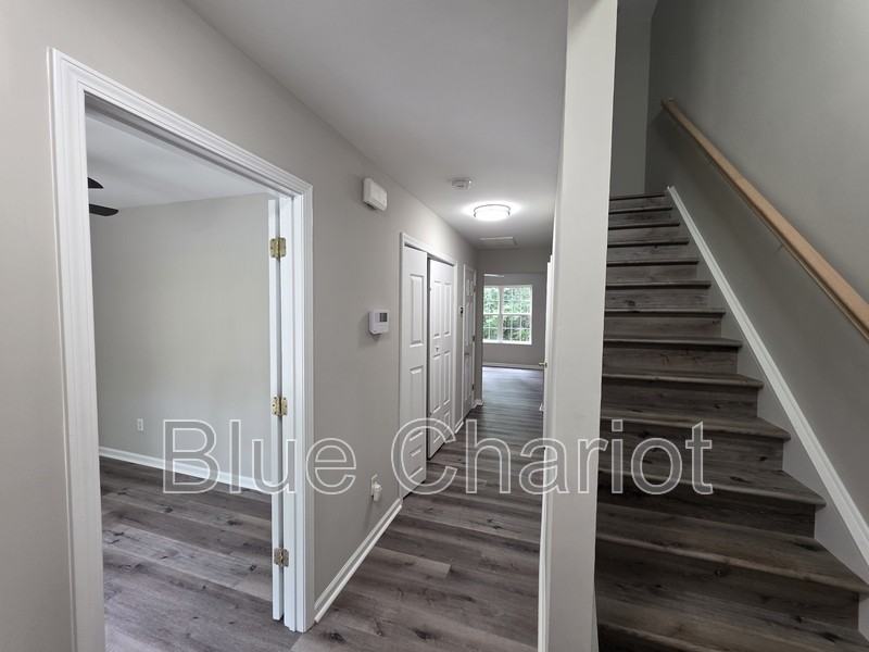 704 Brye St - Photo 6 of 34