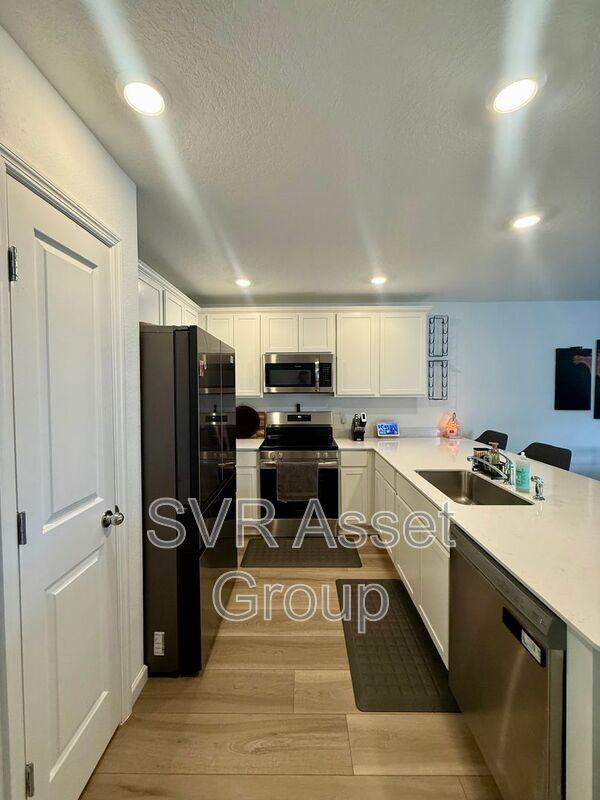 3495 Mildred Way - Photo 4 of 17