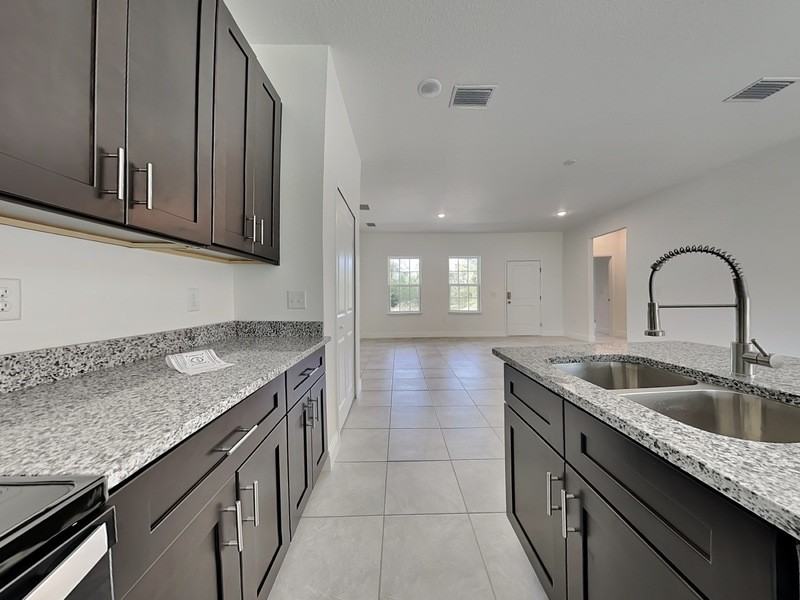 560 Marion Oaks Blvd - Photo 3 of 23