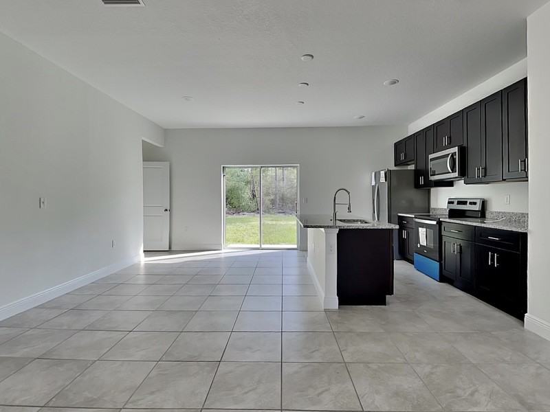 560 Marion Oaks Blvd - Photo 5 of 23