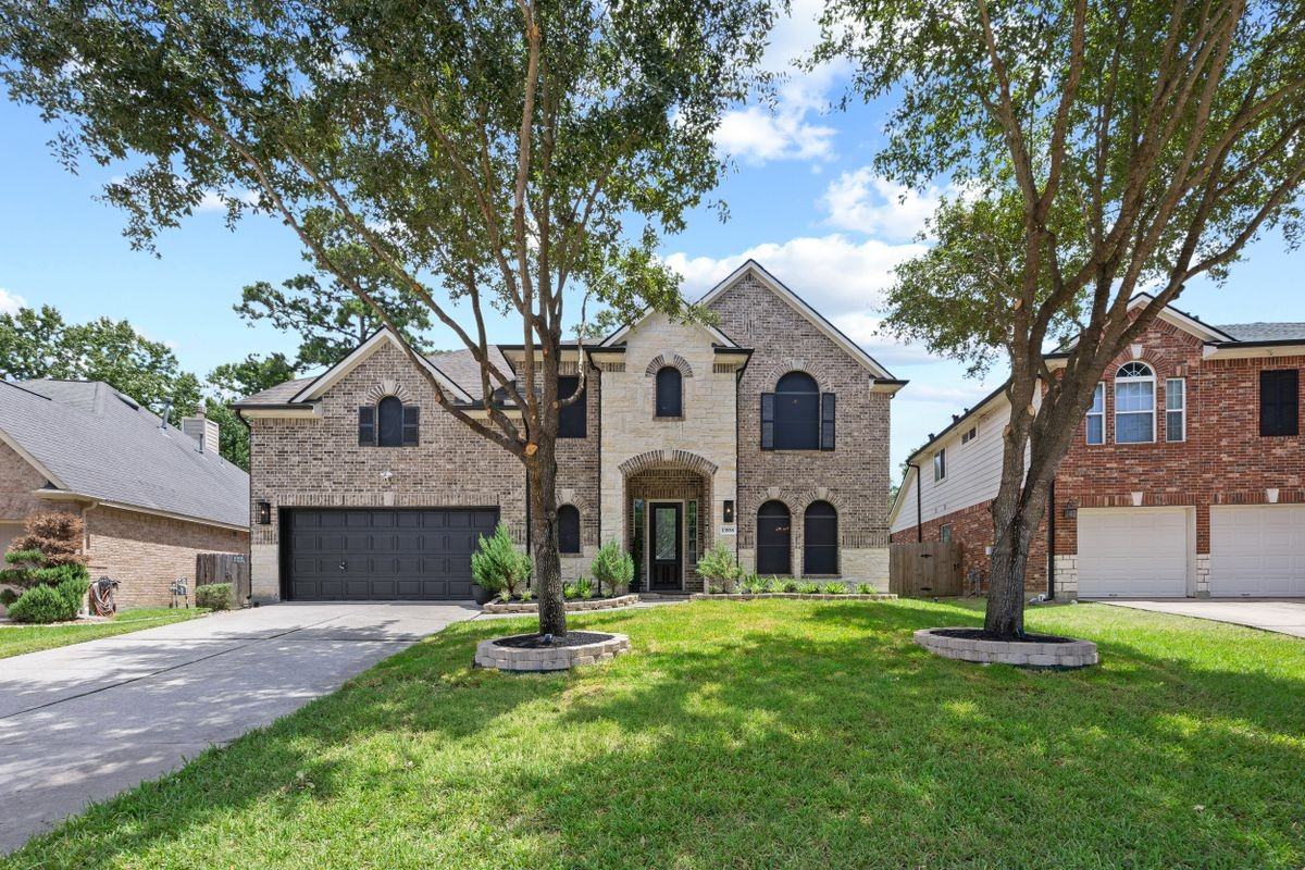 13938 Sawmill Run Ln - Photo 2 of 28