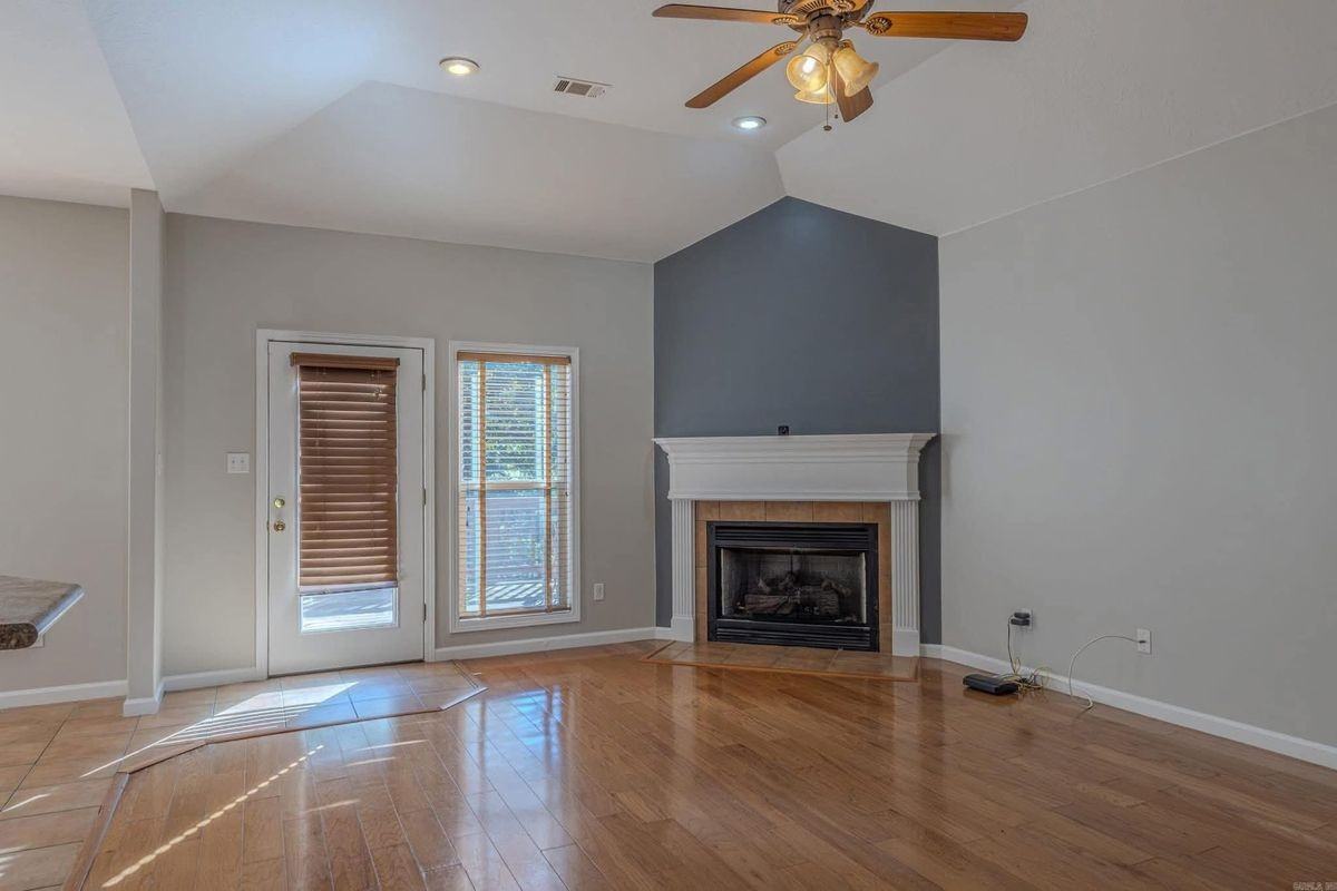 4600 Stillwater Ct - Photo 2 of 5