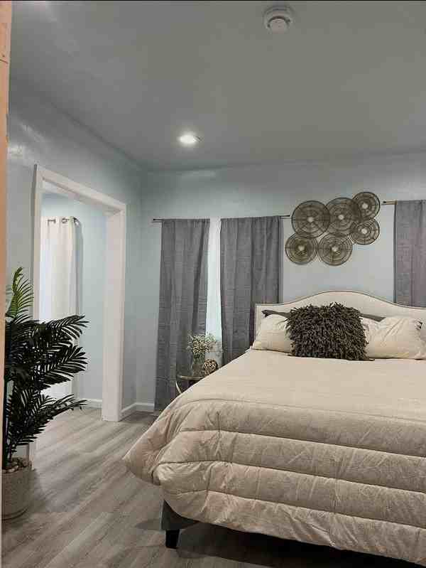 2053 W 79th St - Photo 3 of 10