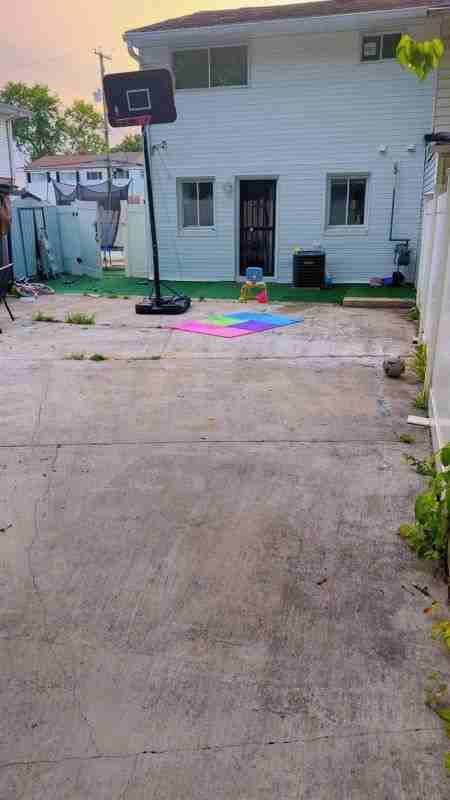 2307 Virginia Ave - Photo 4 of 10