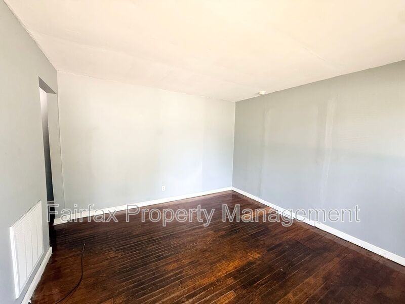2308 Nebo St - Photo 3 of 21