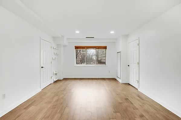 1407 5th Ave #14 - Photo 3 of 4