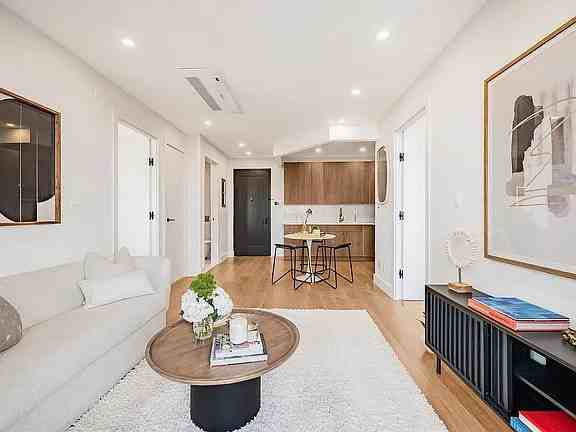 12 84A Cooper St #12 - Photo 3 of 3