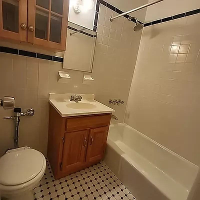 348 W 85th St #45B - Photo 2 of 6