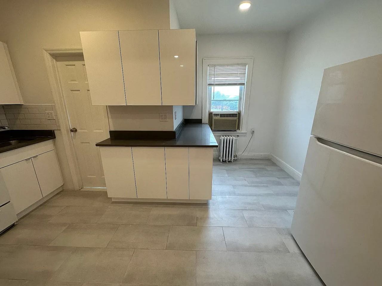 18231 Hillside Ave #12C - Photo 3 of 4