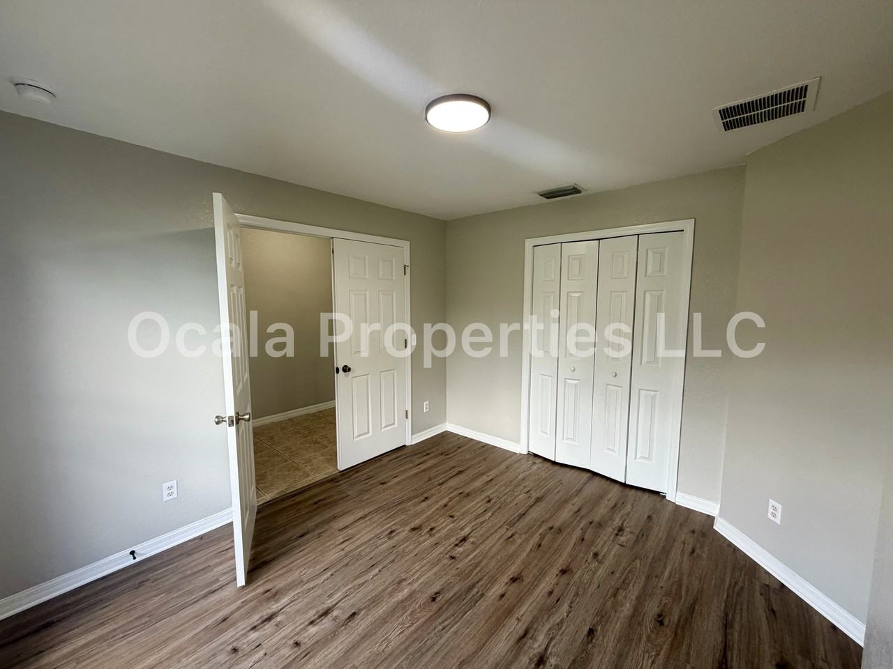 1 Olive Ln - Photo 3 of 24