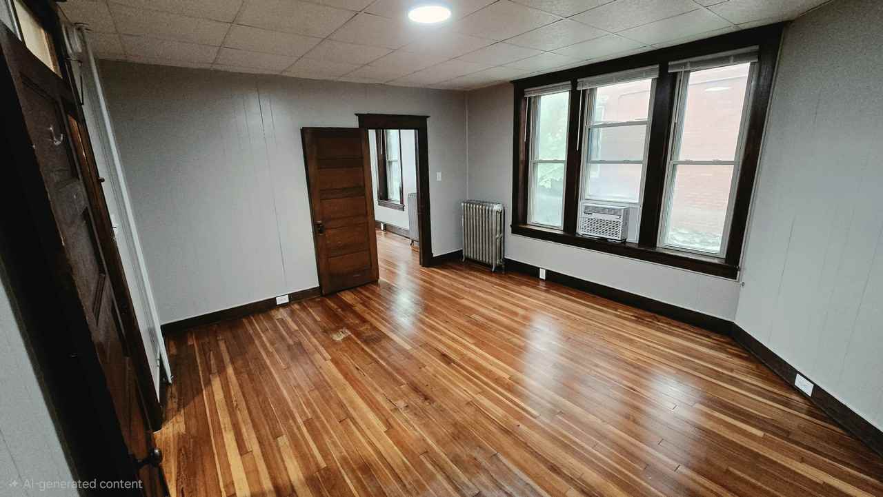 715 Oak Hill Ave #1S - Photo 2 of 14