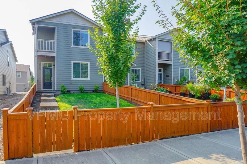 7104 Ne 155th Pl - Photo 2 of 35