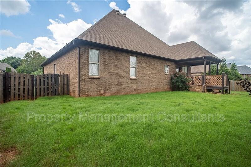 182 Silo Hill Rd - Photo 5 of 26