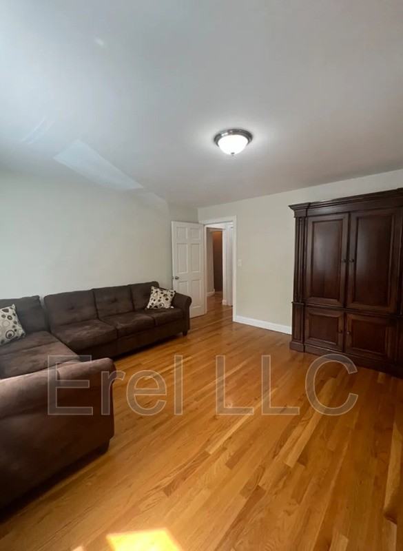 54 Webster Ave #1A - Photo 6 of 7