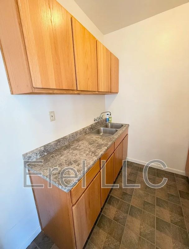 1829 Highland Pl #311 - Photo 6 of 8