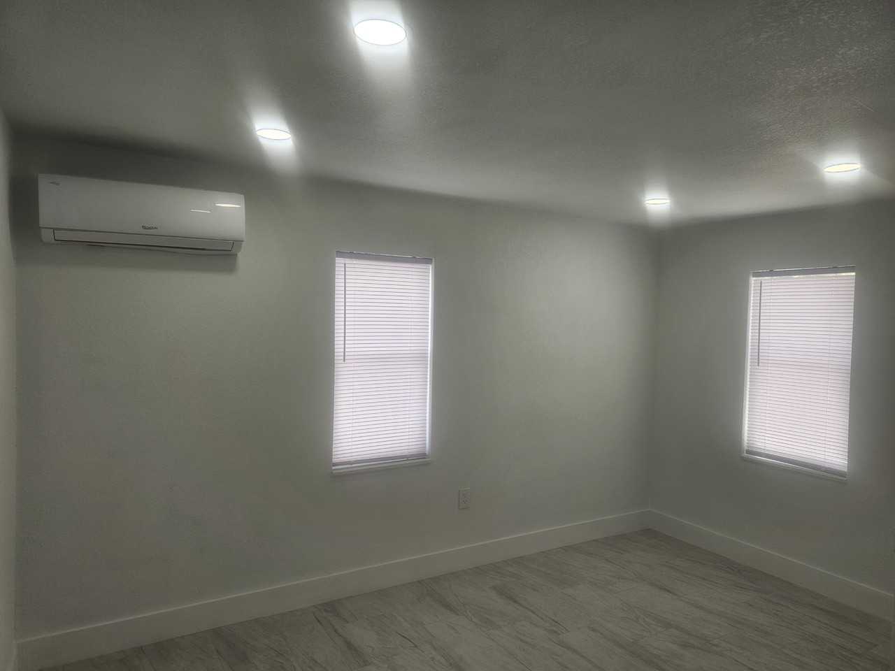 1915 Nw 82nd St #NA - Photo 5 of 21