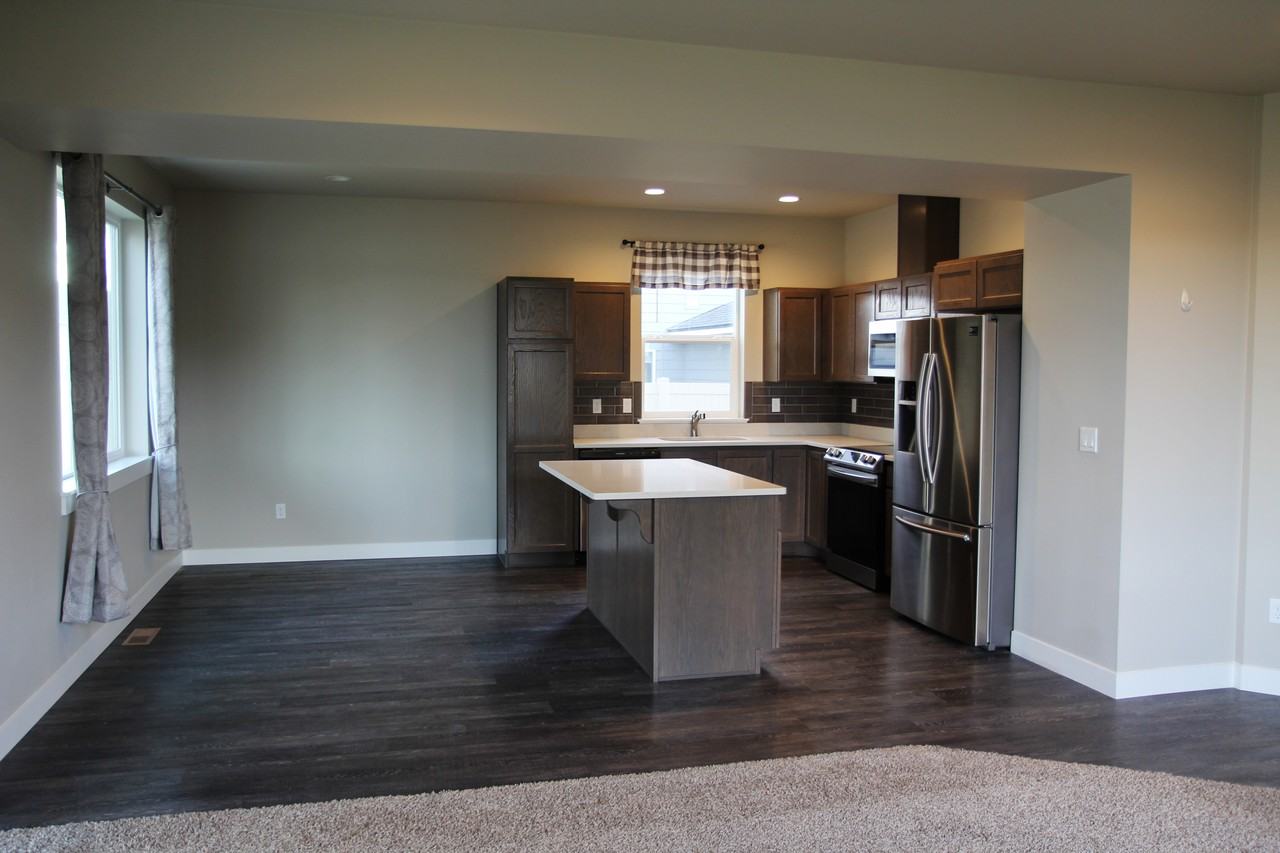 2238 2nd St Se #NA - Photo 3 of 16