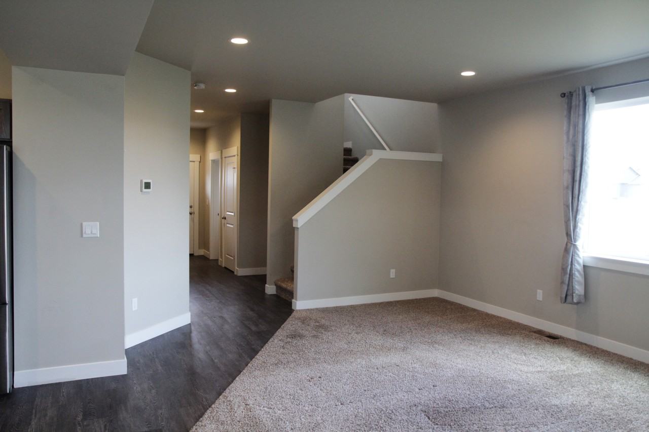 2238 2nd St Se #NA - Photo 5 of 16