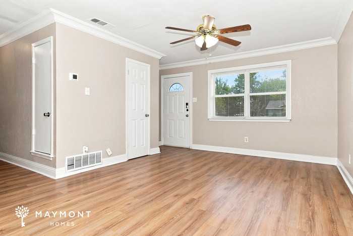 4716 Bourland St - Photo 6 of 14