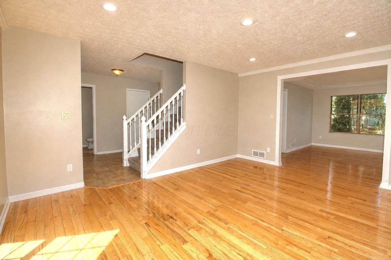 2515 Pressmen Dr - Photo 5 of 50